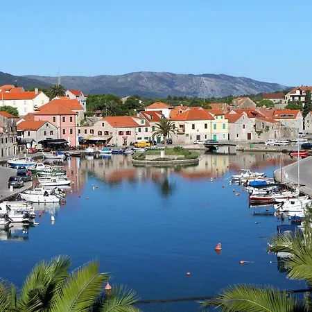 Triple 540d Vrboska