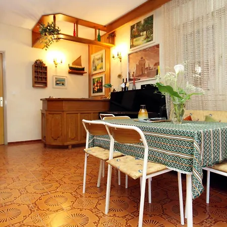 Gasthof Triple 540d Vrboska